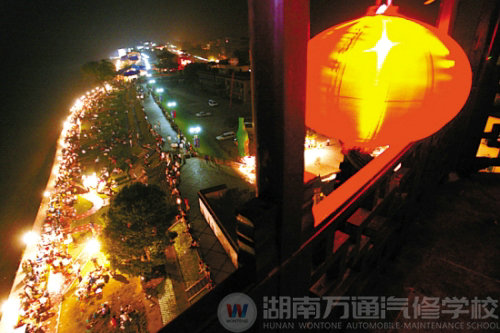 浙江省海宁市盐官镇观潮大堤