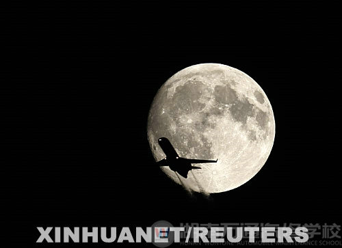 中秋圆月夜