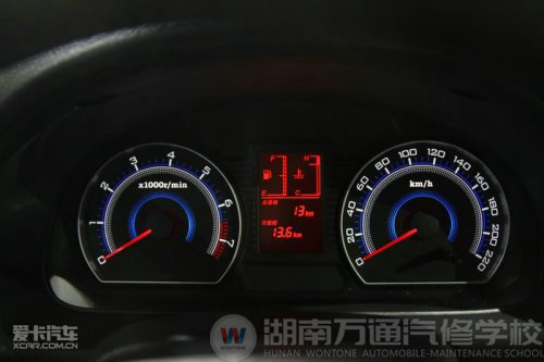 2011款奔腾B50再添舒适版