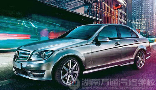 奔驰全新中期改款C级效果图曝光