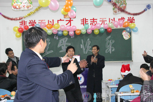 万通汽修学校，圣诞节