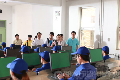 湖南万通汽车学校，汽车维修行业