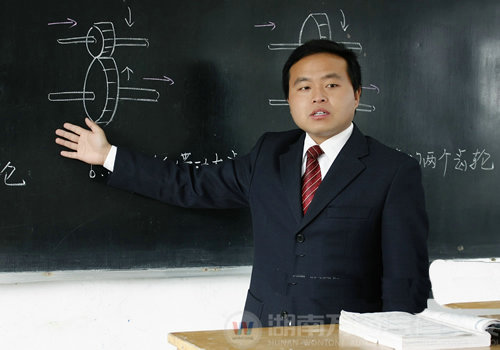 湖南万通汽车学校，名师风采，陈浮