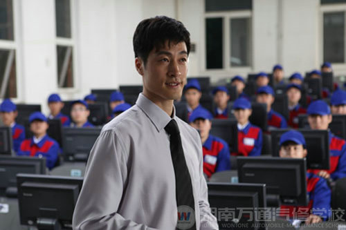 网易：万通培养实用性人才 破解读书“无用论”