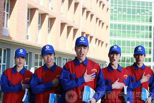 湖南万通汽车学校学汽修 这个夏天择校不再烦