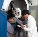名牌大学毕业生成犀利哥 步入职场摆正心态很重要