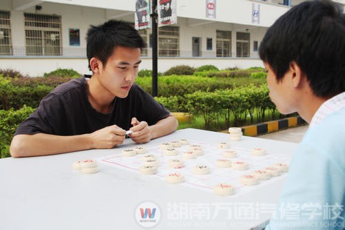 总决赛现场选手们沉着冷静的表情