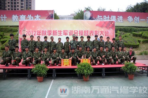 为期七天的军训,让新生们成了一名名小军人