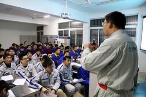 考证轻松过：万通学子参加二手车鉴定评估师考试
