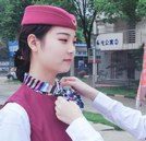 为什么越来越多的女生想成为高铁乘务员?
