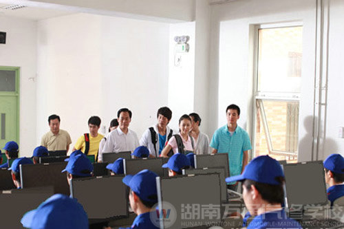 万通汽修教育22年专注于职业教育
