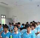 献礼红色中国 万通学子唱红歌