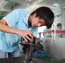 湖南万通汽修学校国家职业资格技能考试进行时
