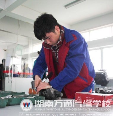 湖南万通提供多种实践平台，不断提升学生实践动手能力