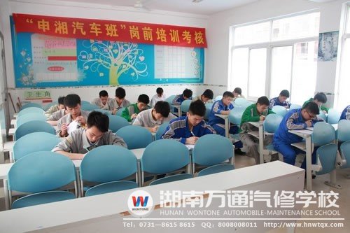 学子们答题游刃有余