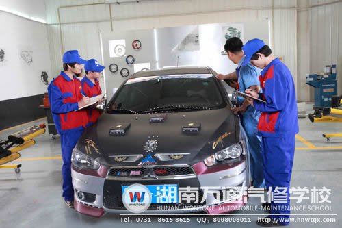 
低学历人群学汽修，也能取得高成就