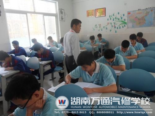 考试有条不紊进行
