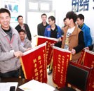 加强教师队伍建设 打造一流师资
