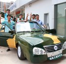 湖南万通“和平号梦想之车”引新生关注