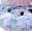 【新生玩转校园】之素质拓展训练乐趣无穷