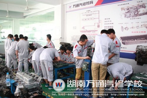 开课仪式后，同学们更加投入