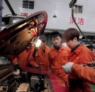《抹布女也有春天》热播 汽修蓝领女王霸气外露