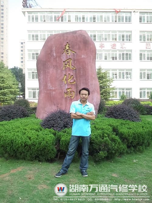 黄明林虽经历过几番波折，却依旧相信能奋斗出属于自己的事业