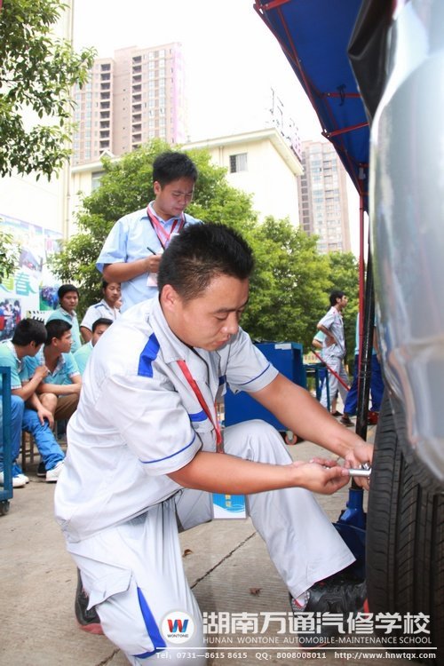 以往的校企实训让同学们有了更好的操作能力