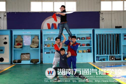 万通帅哥们的才艺不是盖的