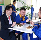 优秀班主任冯粮：一位眼中只有学生优点的“知心姐姐”