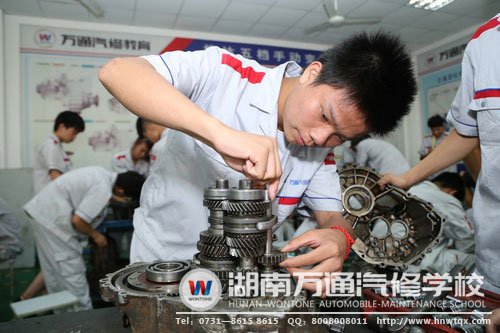 胡志铭在实践学习