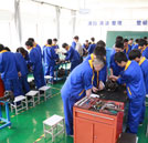技能院校：为选什么专业而困惑？选前景好的汽修专业吧