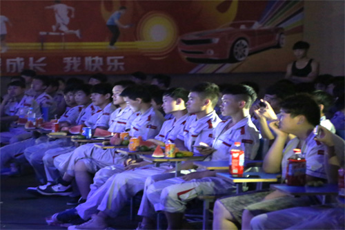 湖南万通中秋师生联谊会圆满举行