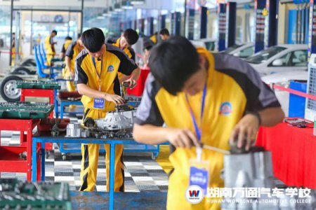 只用学费来衡量一所学校,你确定能选到好学校吗?