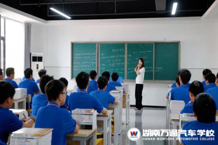 报名开始！湖南万通单招培优班火热招生中，历届升学率97.6%，轻松圆梦大学