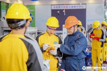 "十五五"规划:新能源、智能制造行业将迎来黄金五年!