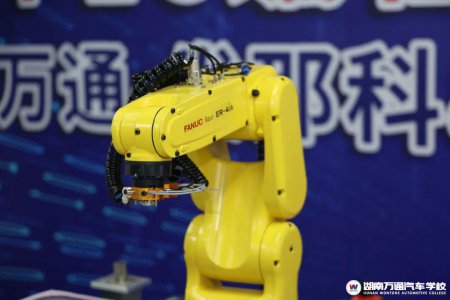 湖南汽车技工学校_汽车维修_汽车学校新闻