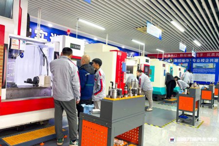 湖南汽车技工学校_汽车维修_汽车学校新闻