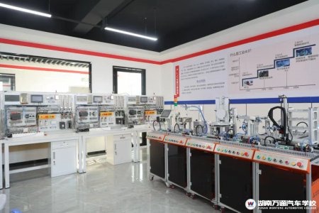 湖南汽车技工学校_汽车维修_汽车学校新闻